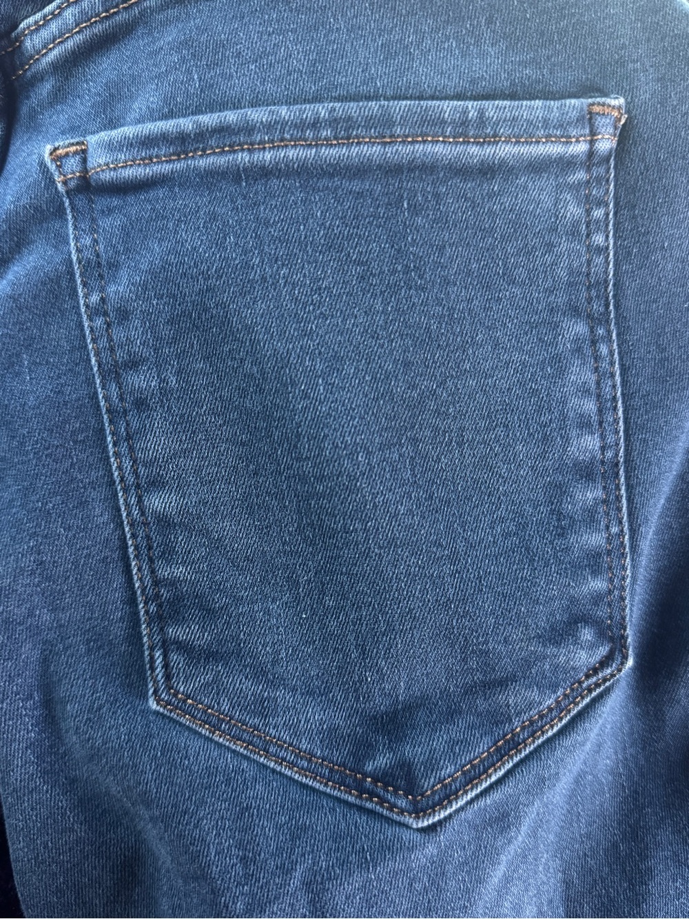 EUC Lucky Brand Uni Bootcut Jeans - Picture 12 of 12